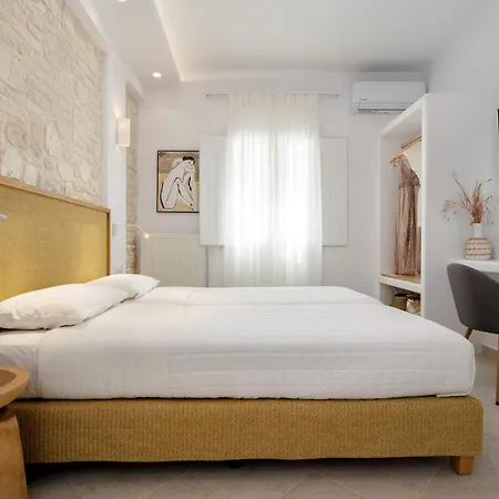 Exclusive * Naxos City