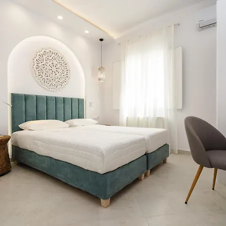 Exclusive * Naxos City