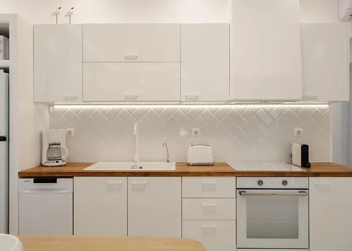 Exclusive * Naxos City